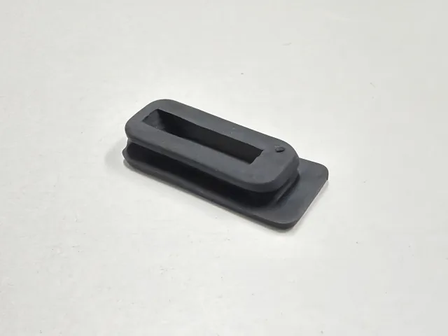 Резиновая втулка с продольным отверстием 46637728070 BMW Motorrad