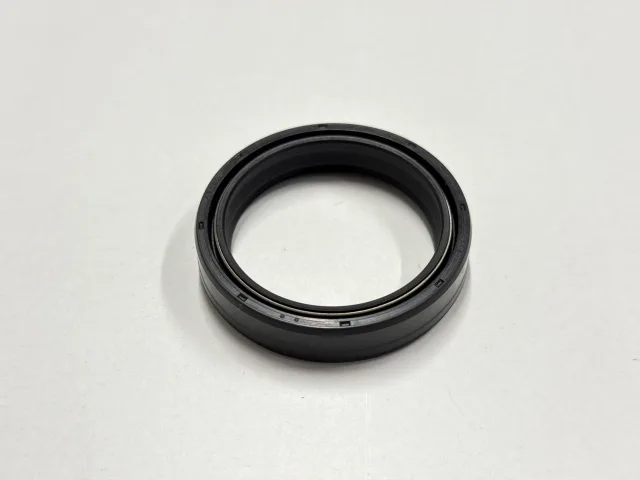 Сальник вилки F800R, F800GT 31428521942 BMW Motorrad