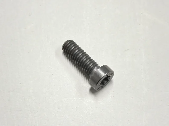Винт ISA M6X18-8.8-ZNNIV 07129907195 BMW Motorrad