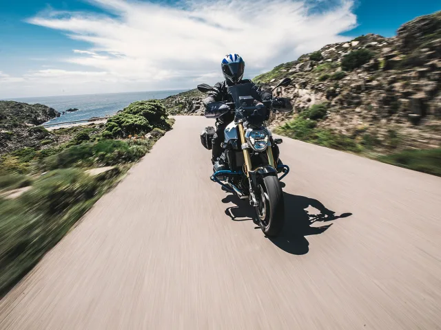 Ветровое стекло Marathon для R1200R LC высокое дымчатое (windshield MARATHON R 1200 R LC - high - smoked grey), фото 5