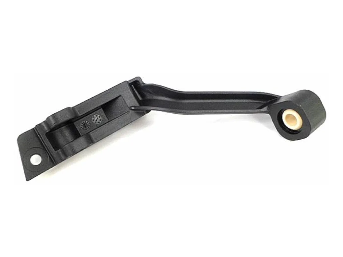 Кронштейн регулировки ветрозащ.щитка Л 46638524931 BMW Motorrad