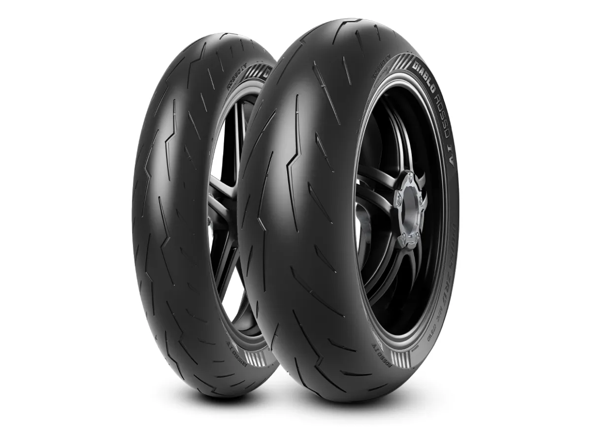 120/70 ZR17 (58W) DIABLO ROSSO IV TL Front 3978700 Pirelli