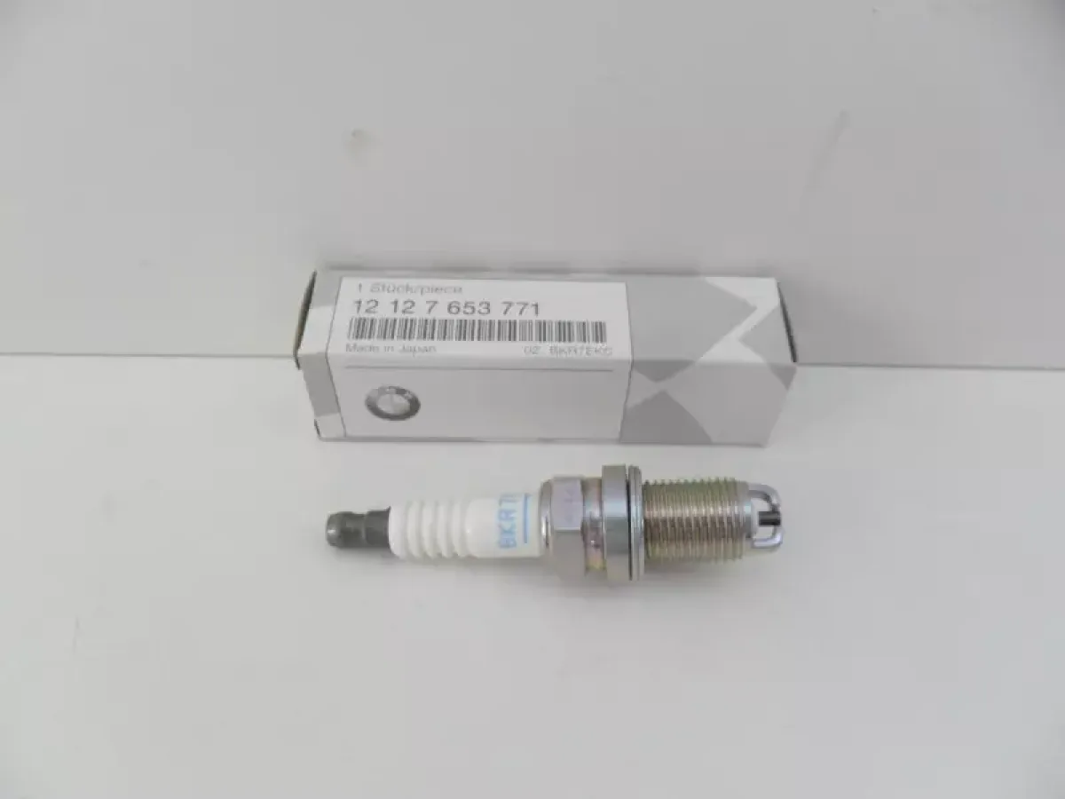 Свеча зажигания BKR7EKC (R1200C, R1100S, R1150, R850) 12127653771 BMW Motorrad