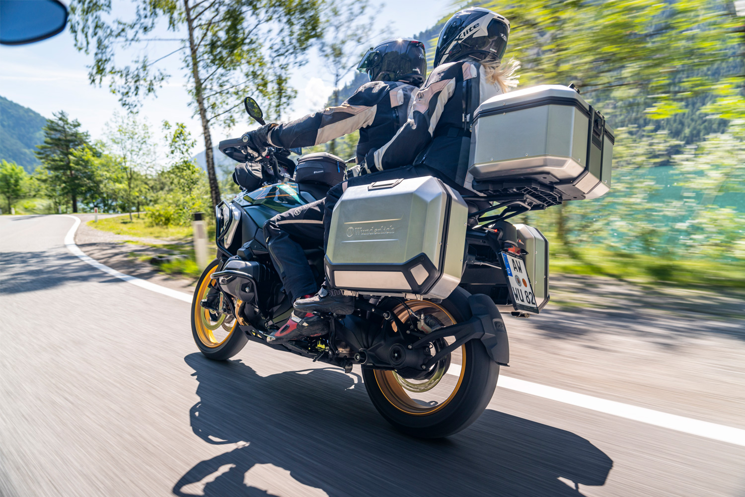 Защита редуктора алюминиевая черная R1300